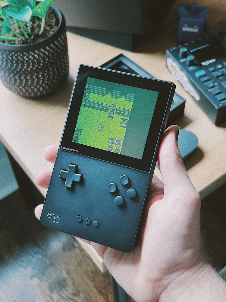 Best device to play retro games on the go