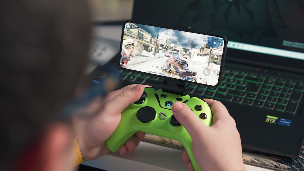 Enhance Your Mobile Gaming Experience with an External Controller